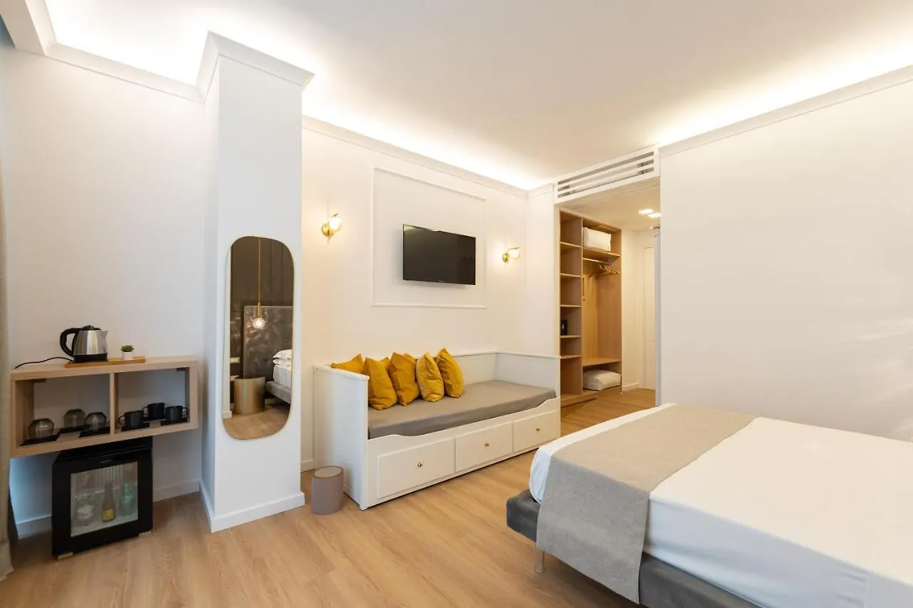 Toledo Relais Suites - By Pera Rooms Collection Naples 0*,  Italy